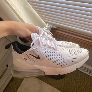Nike woman’s air max 270
